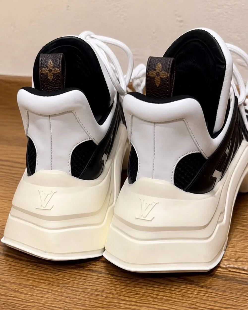 Louis Vuitton Platform Sneakers US 7